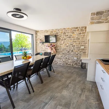 Apartment Wild Rose Imotski