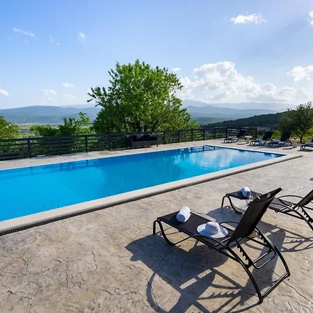 Apartment Wild Rose Imotski