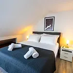 Wild Rose Apartment